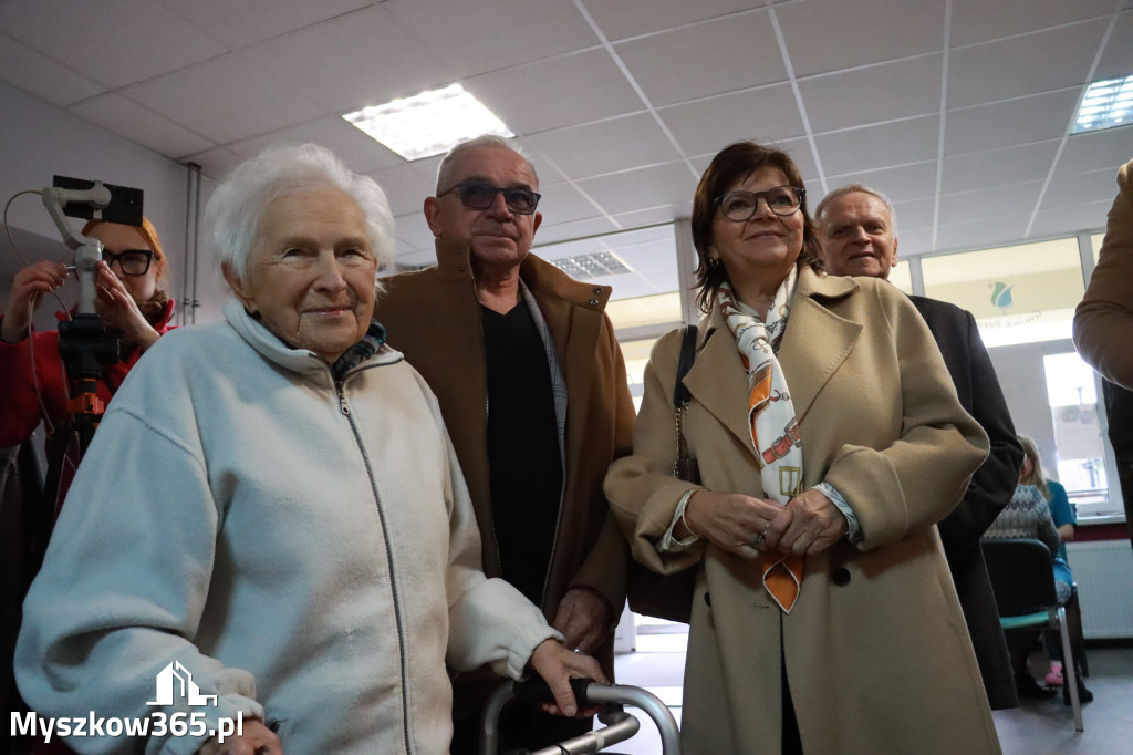 Fotorelacja: Odsłonięcie tablicy pamiątkowej oraz Biała Sobota w Poraju