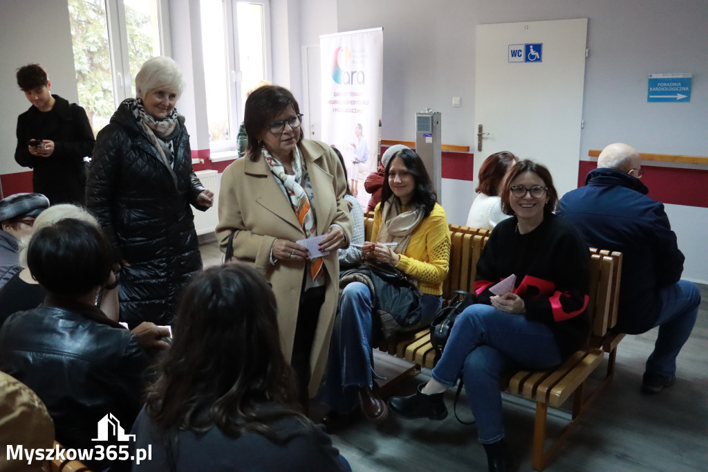 Fotorelacja: Odsłonięcie tablicy pamiątkowej oraz Biała Sobota w Poraju