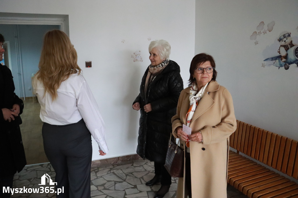 Fotorelacja: Odsłonięcie tablicy pamiątkowej oraz Biała Sobota w Poraju