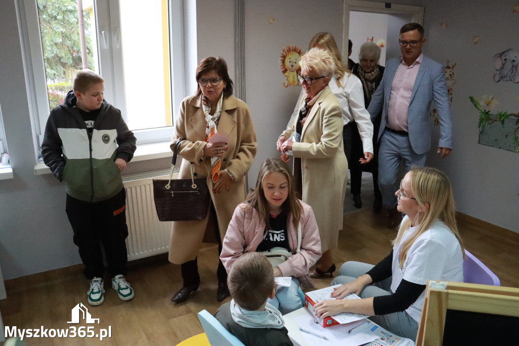 Fotorelacja: Odsłonięcie tablicy pamiątkowej oraz Biała Sobota w Poraju