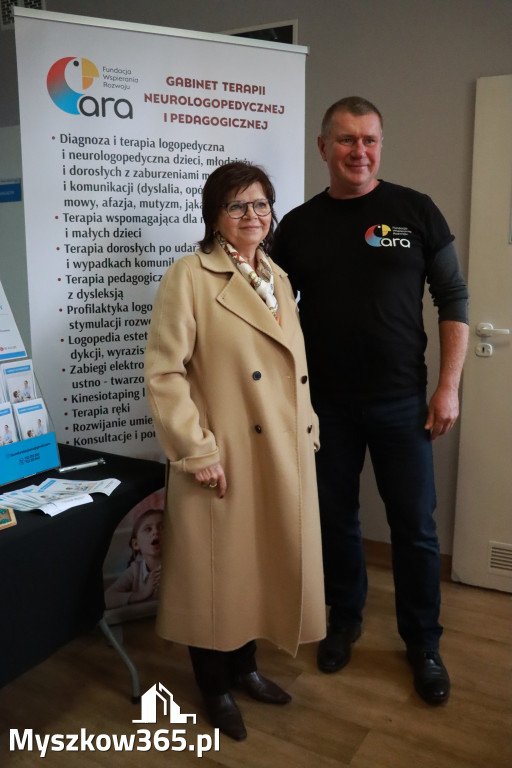 Fotorelacja: Odsłonięcie tablicy pamiątkowej oraz Biała Sobota w Poraju