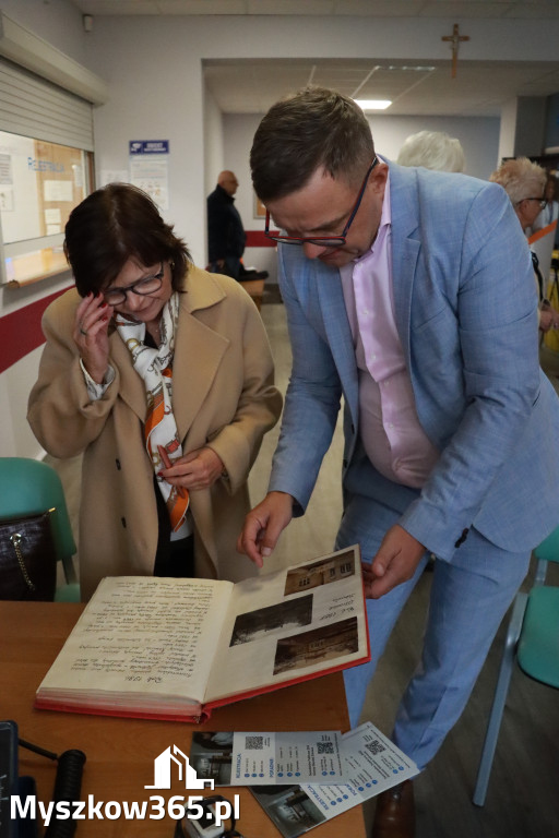 Fotorelacja: Odsłonięcie tablicy pamiątkowej oraz Biała Sobota w Poraju