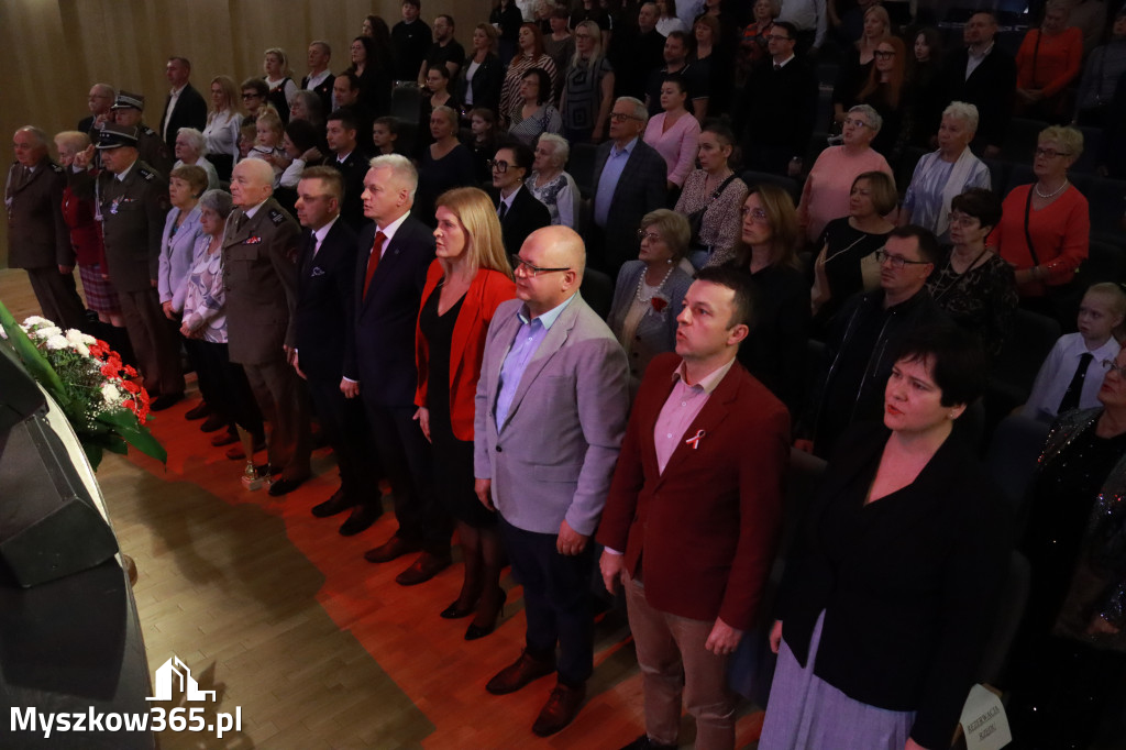 Fotorelacja I: XXVIII Wojewódzki Festiwal Pieśni Patriotycznej w Myszkowie