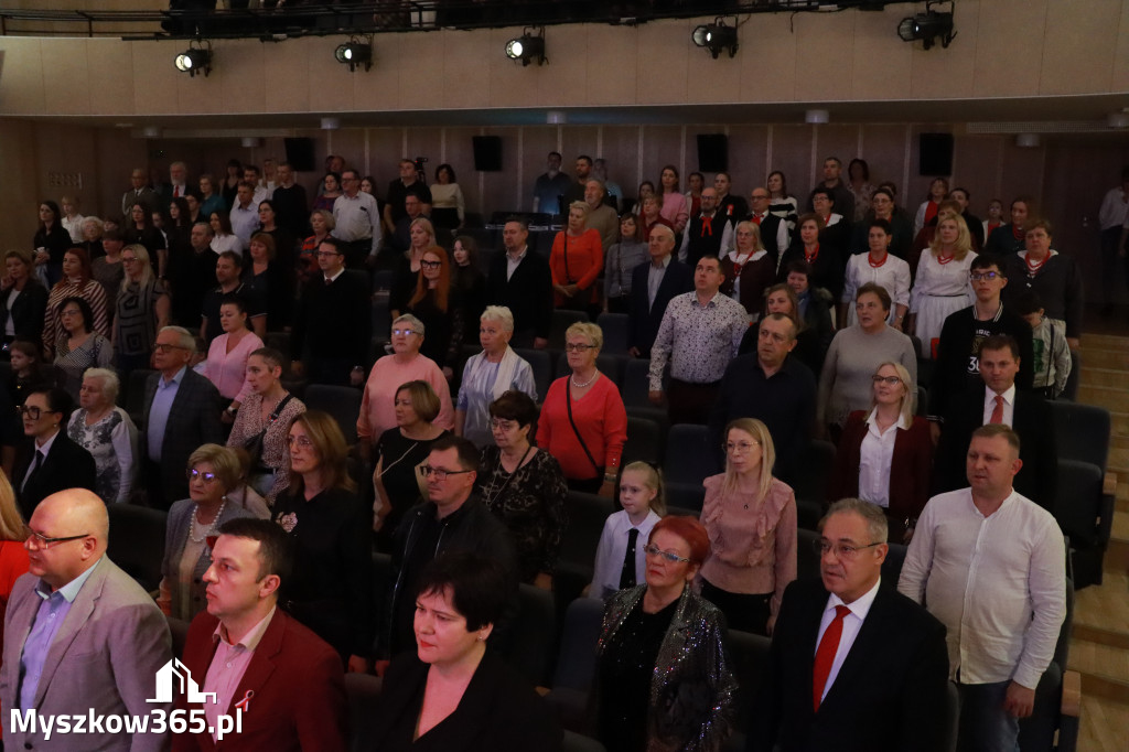Fotorelacja I: XXVIII Wojewódzki Festiwal Pieśni Patriotycznej w Myszkowie