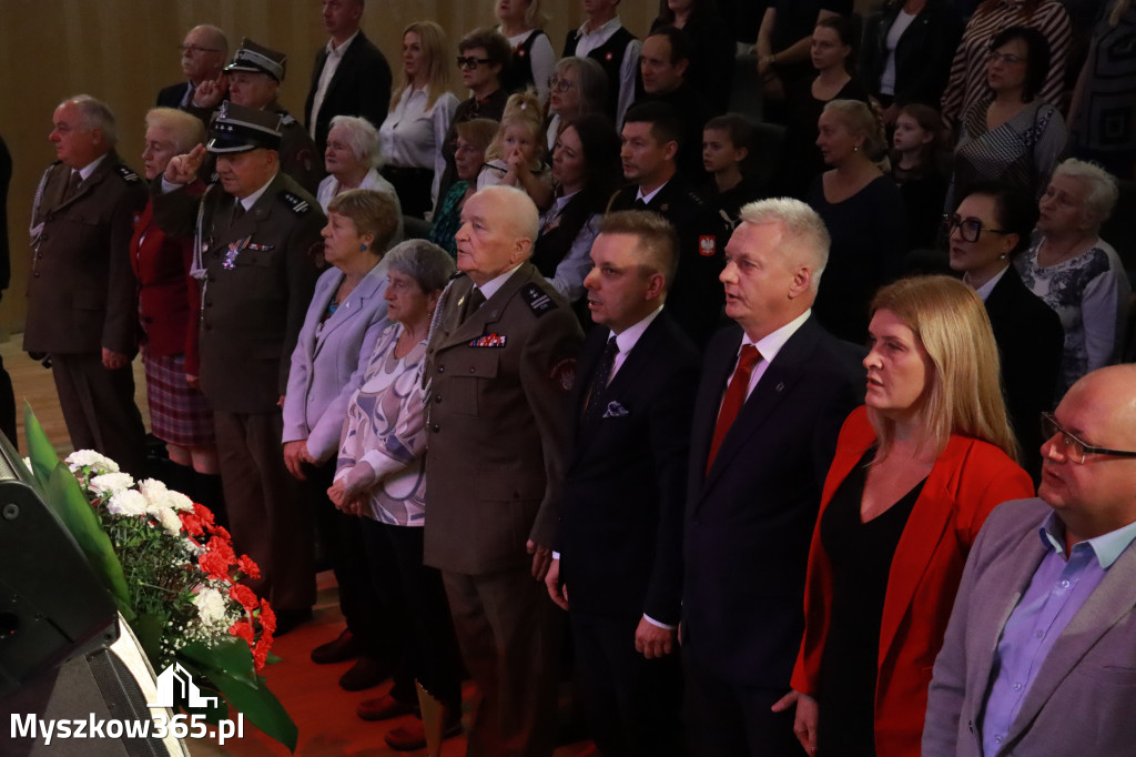 Fotorelacja I: XXVIII Wojewódzki Festiwal Pieśni Patriotycznej w Myszkowie