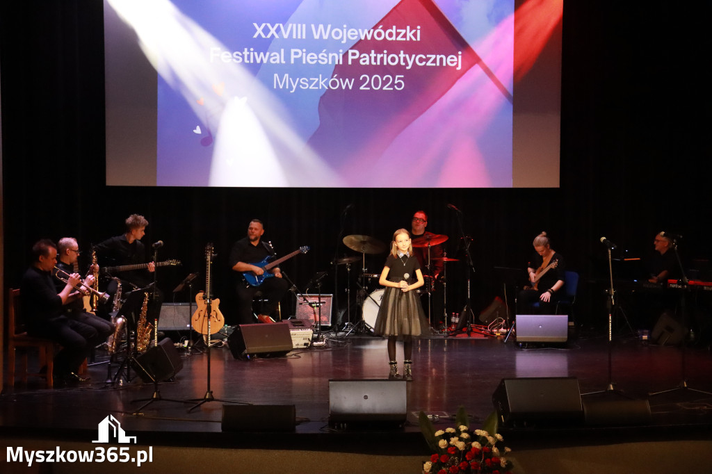 Fotorelacja I: XXVIII Wojewódzki Festiwal Pieśni Patriotycznej w Myszkowie