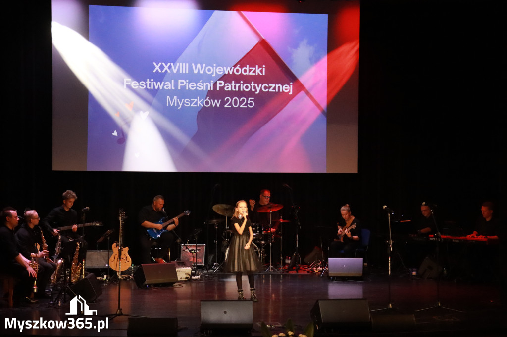 Fotorelacja I: XXVIII Wojewódzki Festiwal Pieśni Patriotycznej w Myszkowie