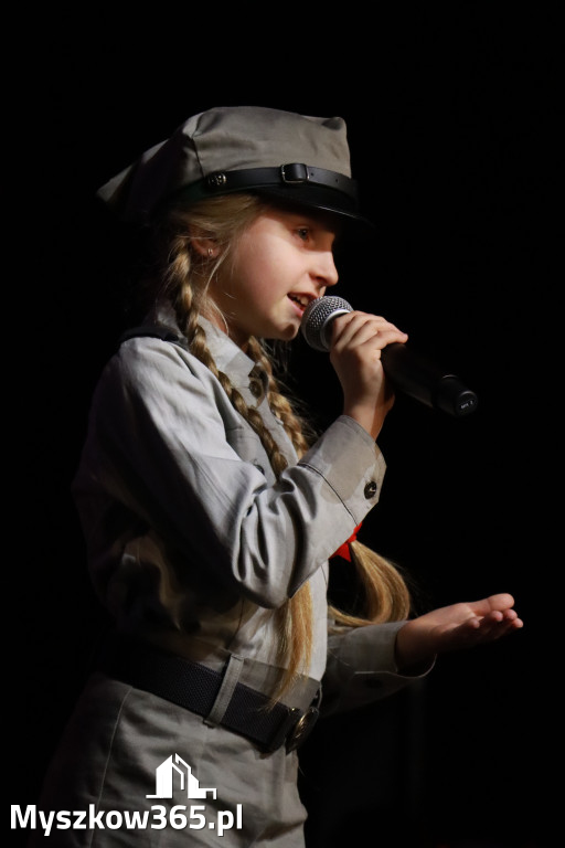 Fotorelacja I: XXVIII Wojewódzki Festiwal Pieśni Patriotycznej w Myszkowie