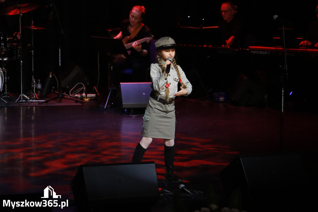 Fotorelacja I: XXVIII Wojewódzki Festiwal Pieśni Patriotycznej w Myszkowie