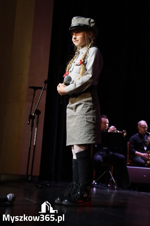Fotorelacja I: XXVIII Wojewódzki Festiwal Pieśni Patriotycznej w Myszkowie