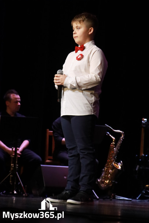 Fotorelacja I: XXVIII Wojewódzki Festiwal Pieśni Patriotycznej w Myszkowie