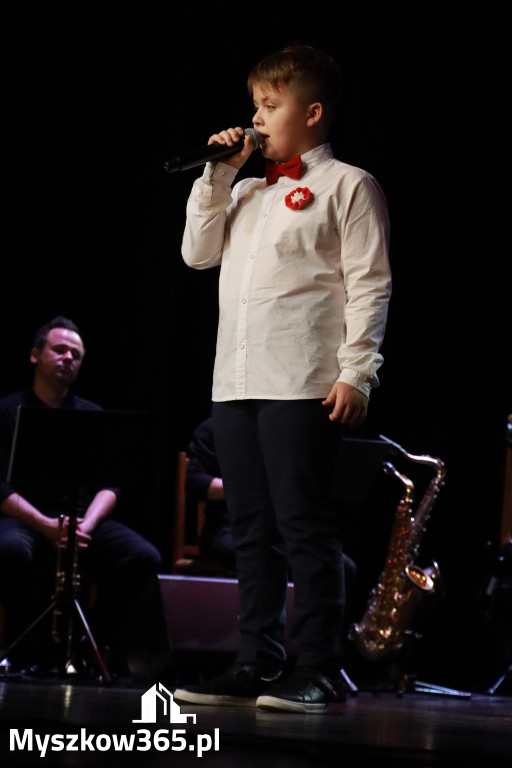 Fotorelacja I: XXVIII Wojewódzki Festiwal Pieśni Patriotycznej w Myszkowie