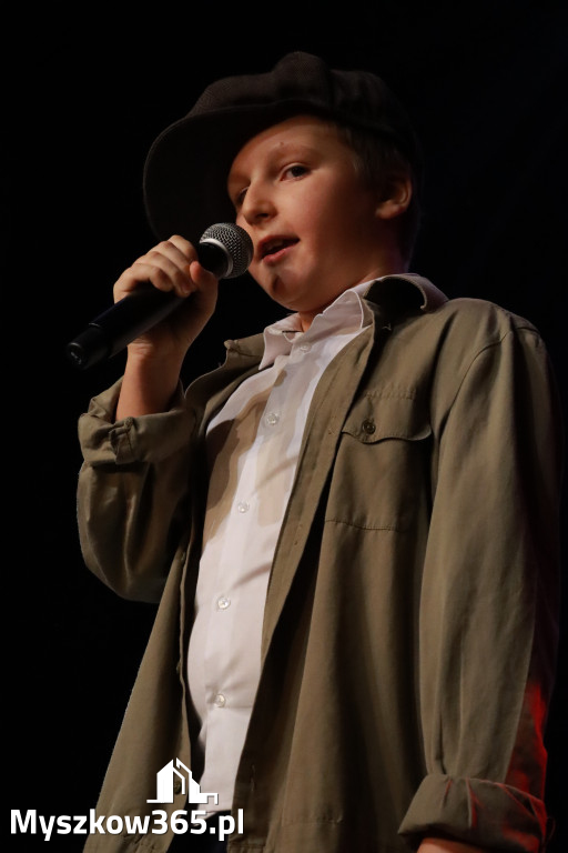 Fotorelacja I: XXVIII Wojewódzki Festiwal Pieśni Patriotycznej w Myszkowie