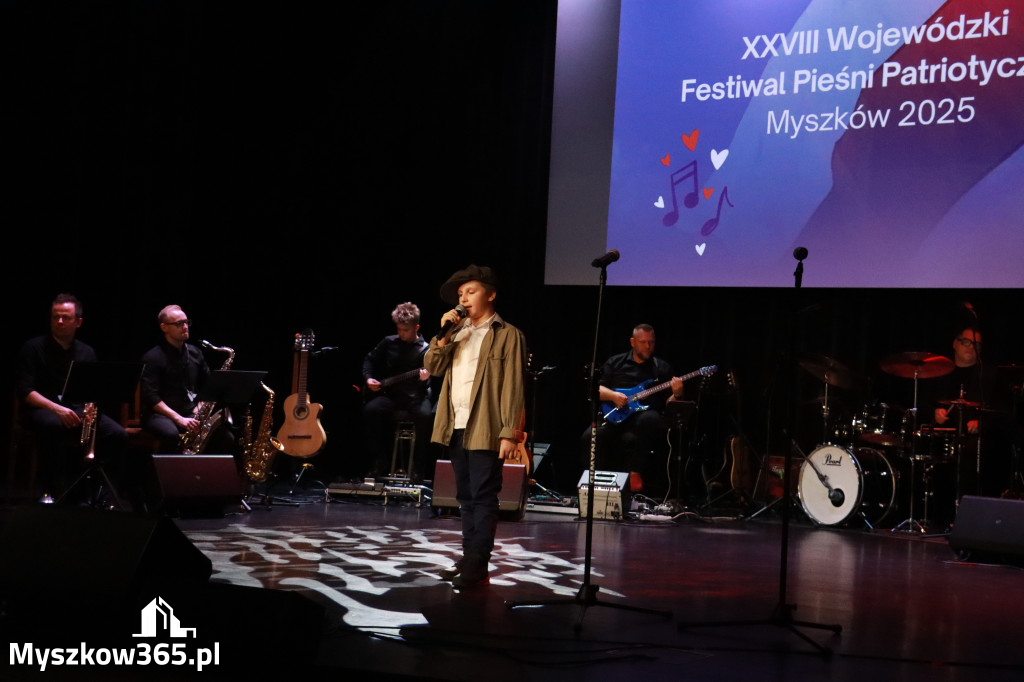 Fotorelacja I: XXVIII Wojewódzki Festiwal Pieśni Patriotycznej w Myszkowie