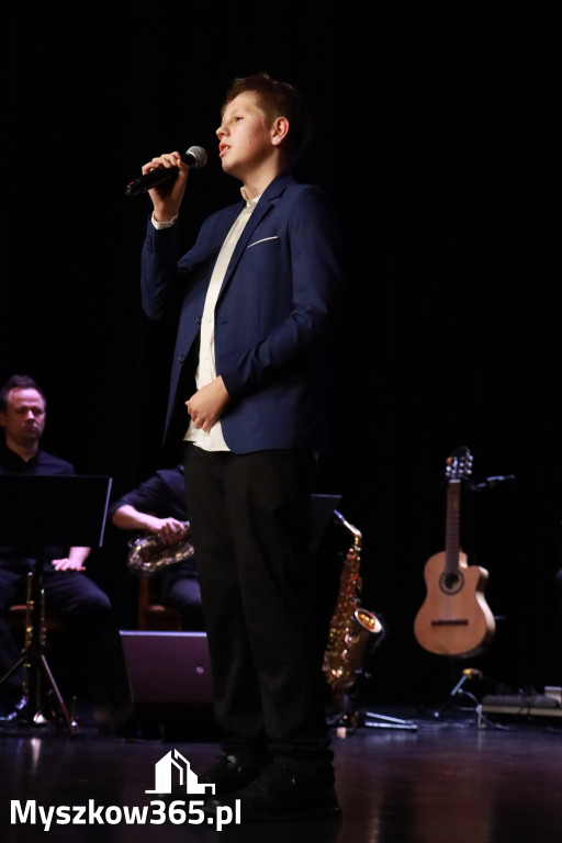 Fotorelacja I: XXVIII Wojewódzki Festiwal Pieśni Patriotycznej w Myszkowie