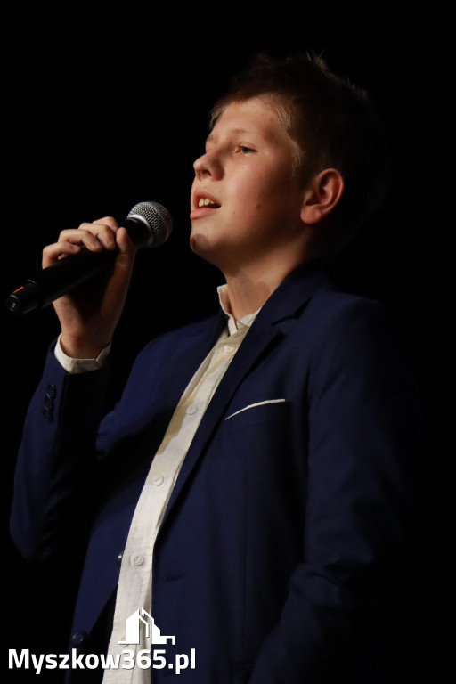 Fotorelacja I: XXVIII Wojewódzki Festiwal Pieśni Patriotycznej w Myszkowie