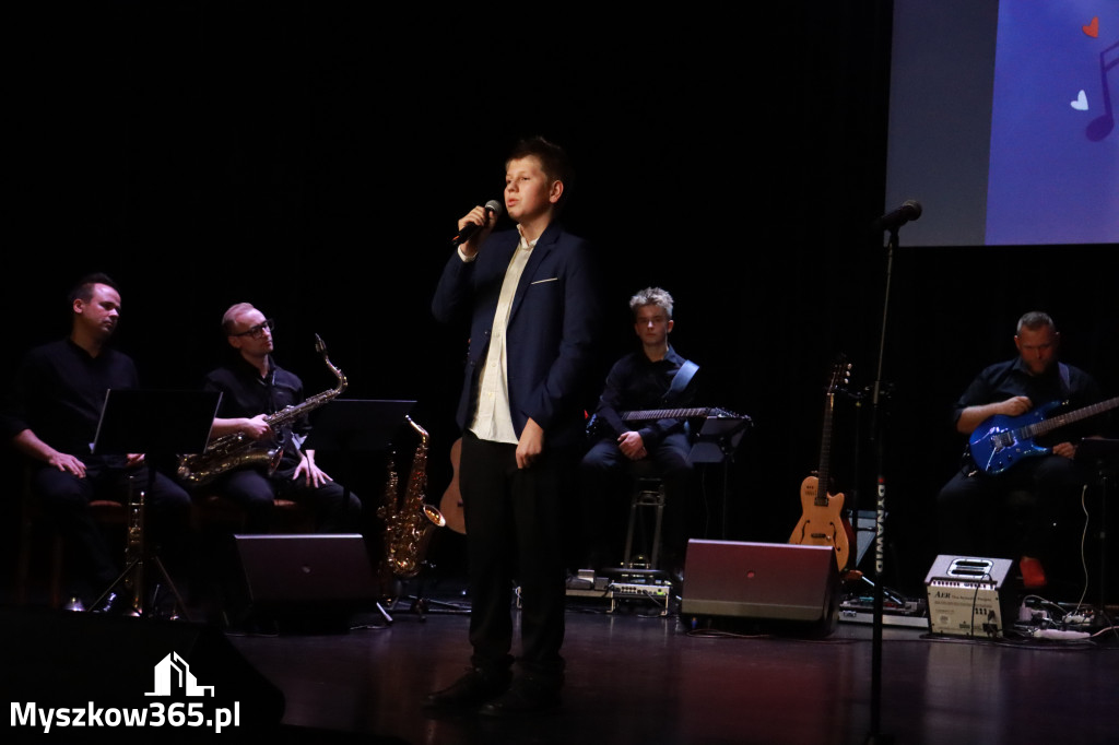 Fotorelacja I: XXVIII Wojewódzki Festiwal Pieśni Patriotycznej w Myszkowie