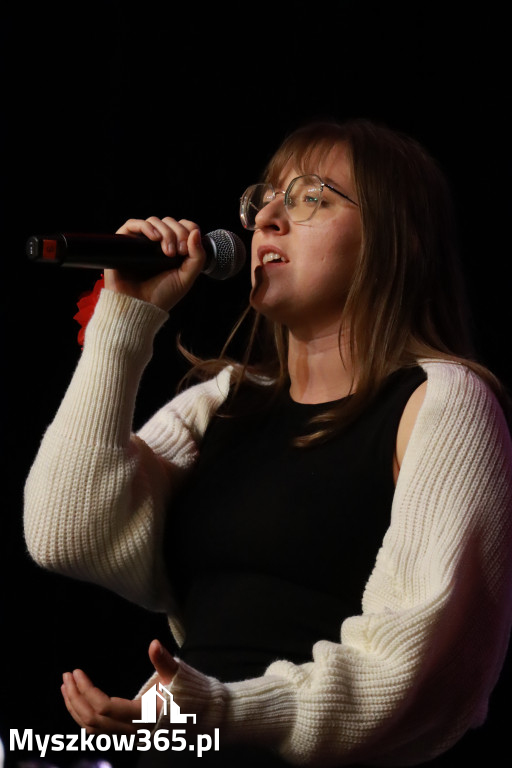 Fotorelacja I: XXVIII Wojewódzki Festiwal Pieśni Patriotycznej w Myszkowie