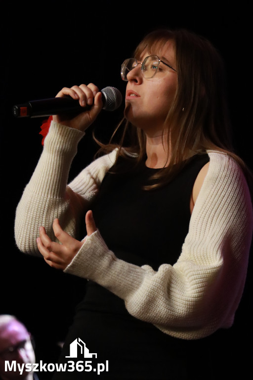 Fotorelacja I: XXVIII Wojewódzki Festiwal Pieśni Patriotycznej w Myszkowie