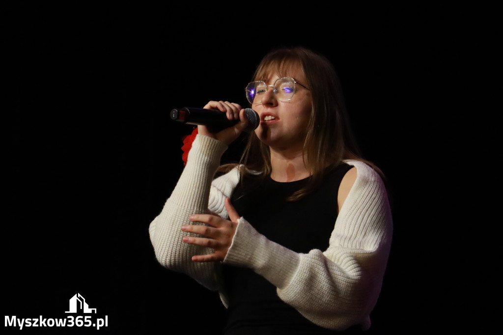 Fotorelacja I: XXVIII Wojewódzki Festiwal Pieśni Patriotycznej w Myszkowie