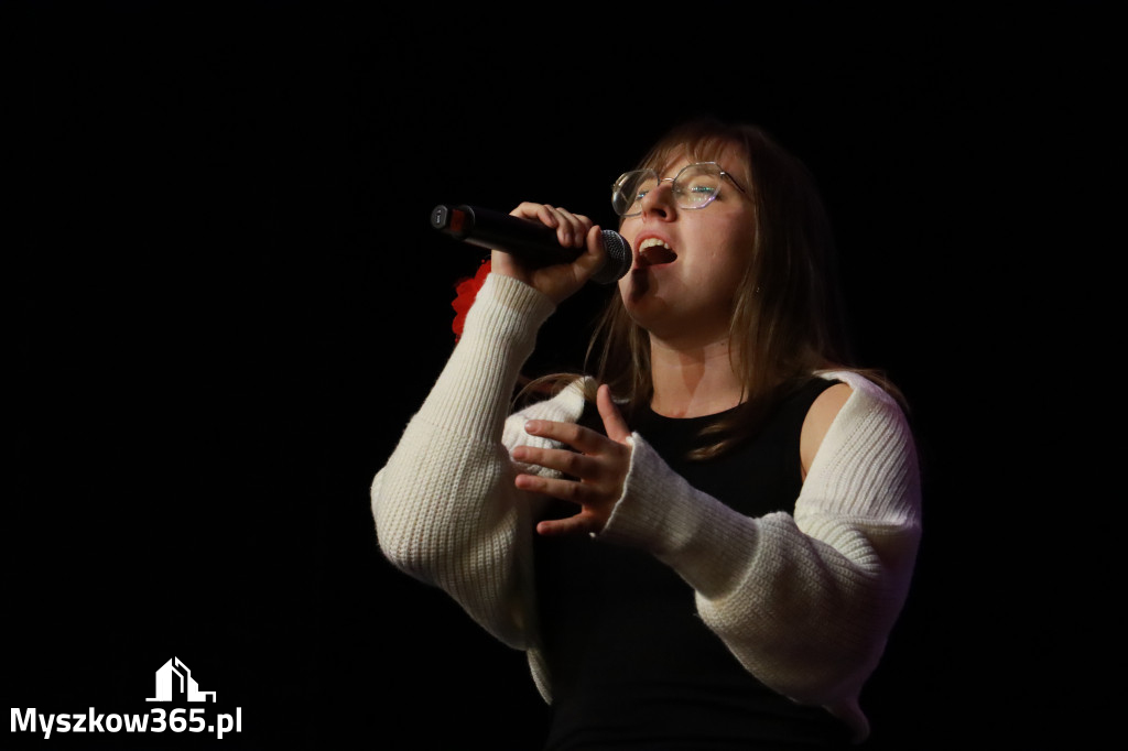 Fotorelacja I: XXVIII Wojewódzki Festiwal Pieśni Patriotycznej w Myszkowie