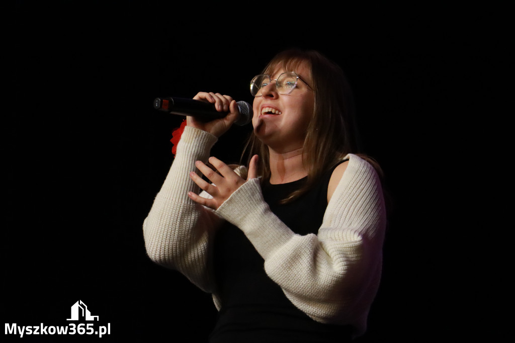 Fotorelacja I: XXVIII Wojewódzki Festiwal Pieśni Patriotycznej w Myszkowie