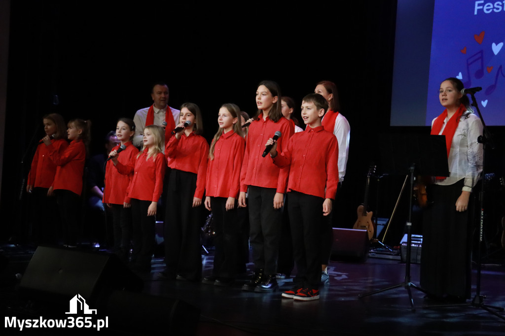 Fotorelacja I: XXVIII Wojewódzki Festiwal Pieśni Patriotycznej w Myszkowie
