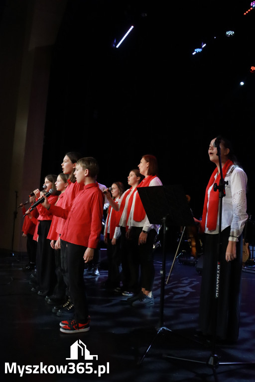 Fotorelacja I: XXVIII Wojewódzki Festiwal Pieśni Patriotycznej w Myszkowie