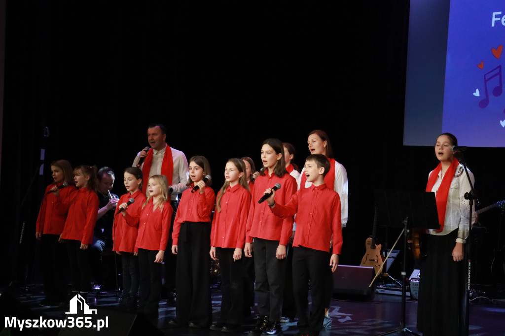 Fotorelacja I: XXVIII Wojewódzki Festiwal Pieśni Patriotycznej w Myszkowie
