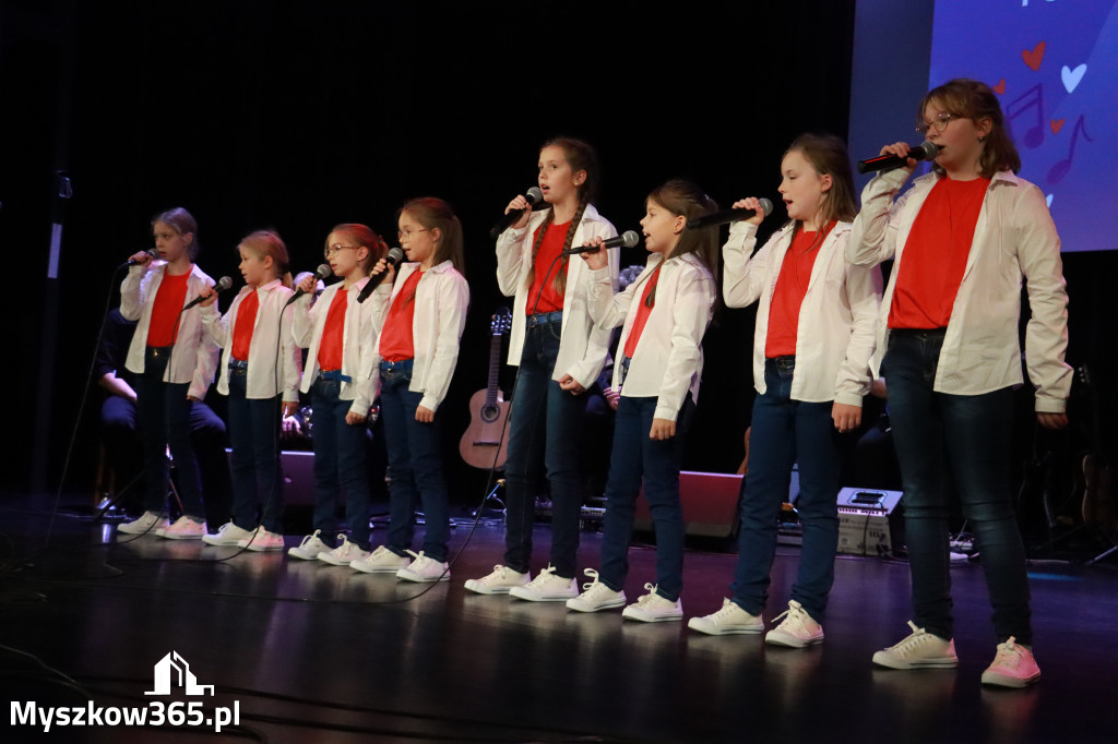 Fotorelacja II: XXVIII Wojewódzki Festiwal Pieśni Patriotycznej w Myszkowie