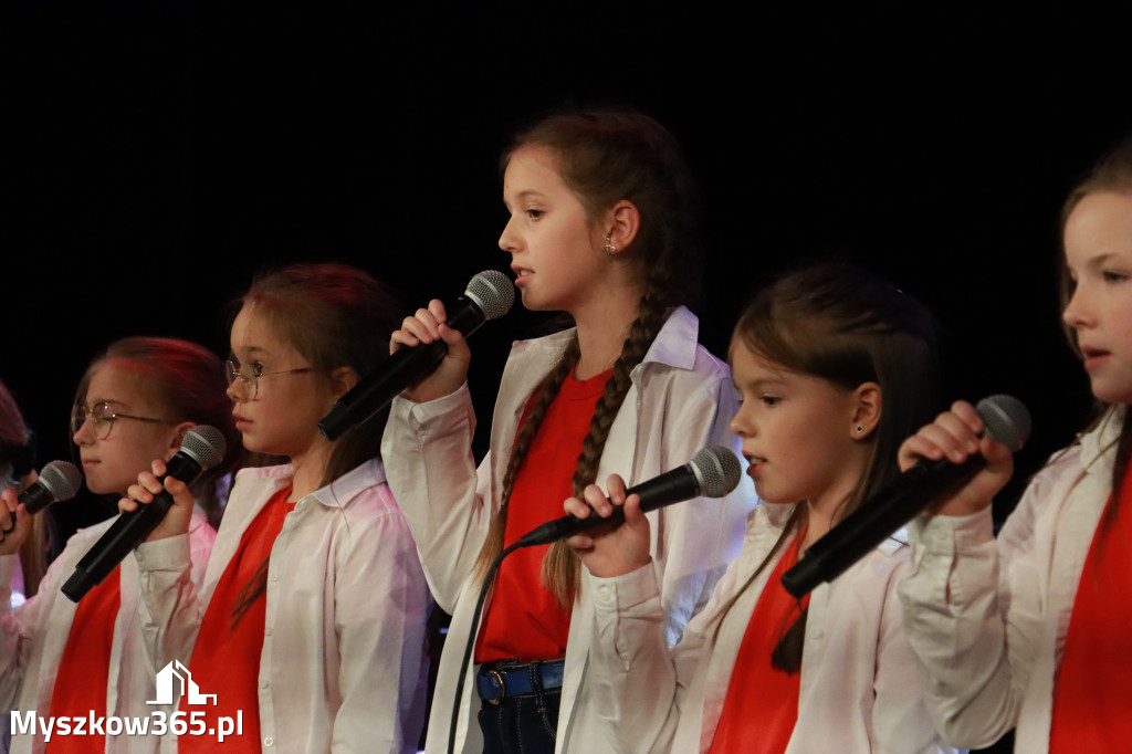 Fotorelacja II: XXVIII Wojewódzki Festiwal Pieśni Patriotycznej w Myszkowie