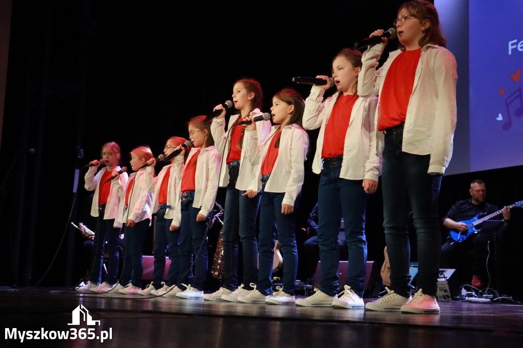 Fotorelacja II: XXVIII Wojewódzki Festiwal Pieśni Patriotycznej w Myszkowie