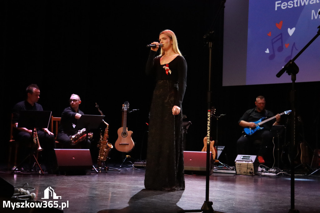 Fotorelacja II: XXVIII Wojewódzki Festiwal Pieśni Patriotycznej w Myszkowie