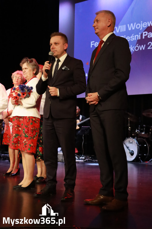 Fotorelacja II: XXVIII Wojewódzki Festiwal Pieśni Patriotycznej w Myszkowie