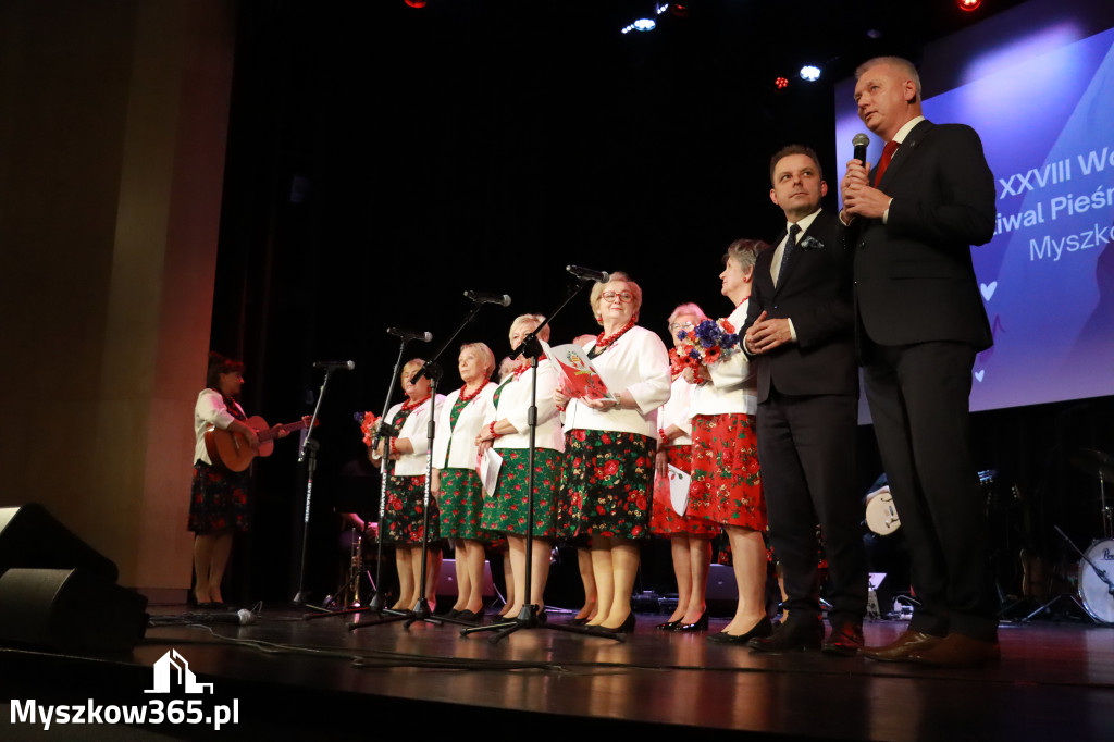 Fotorelacja II: XXVIII Wojewódzki Festiwal Pieśni Patriotycznej w Myszkowie