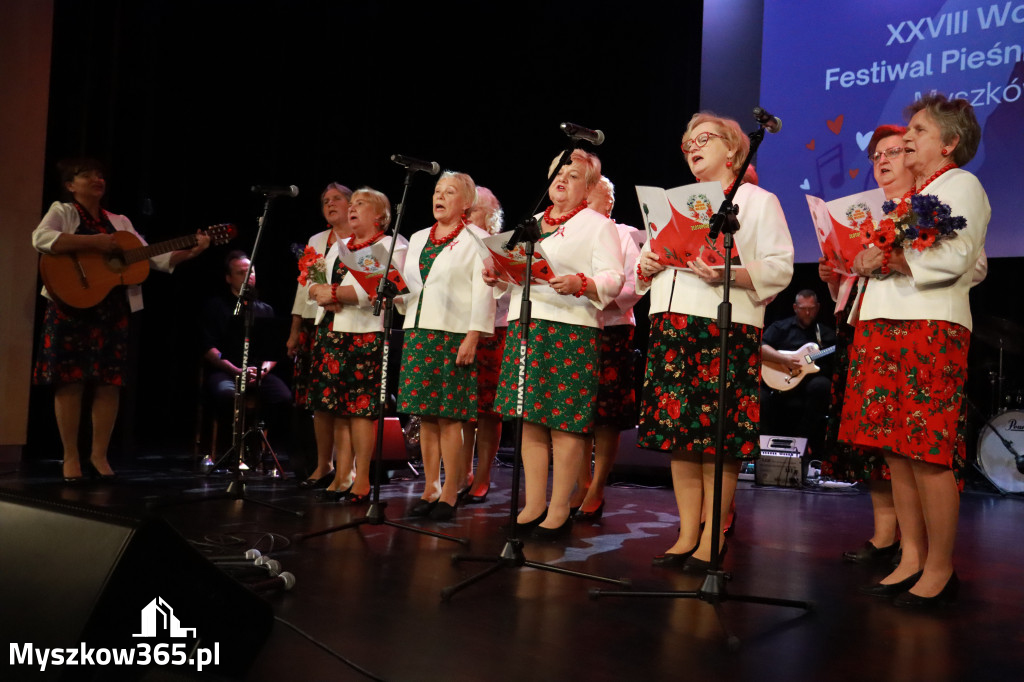 Fotorelacja II: XXVIII Wojewódzki Festiwal Pieśni Patriotycznej w Myszkowie