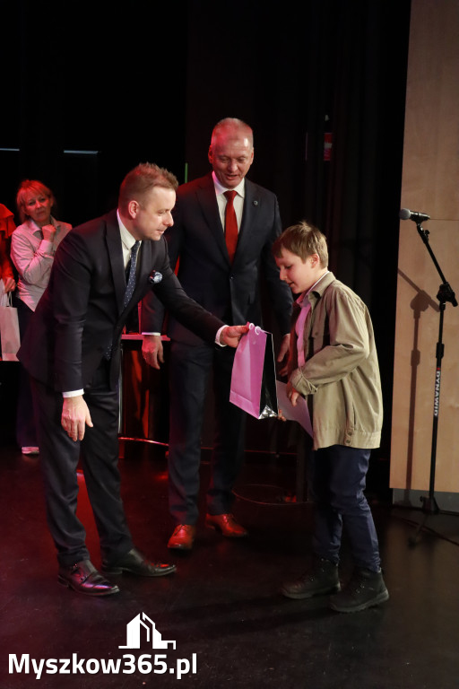 Fotorelacja II: XXVIII Wojewódzki Festiwal Pieśni Patriotycznej w Myszkowie