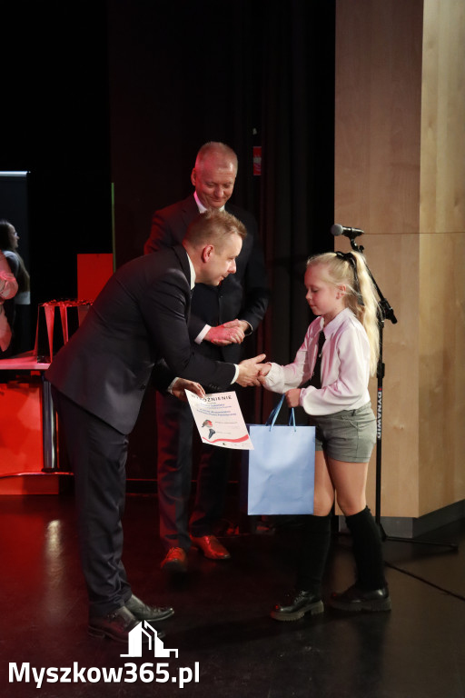 Fotorelacja II: XXVIII Wojewódzki Festiwal Pieśni Patriotycznej w Myszkowie