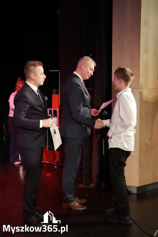 Fotorelacja II: XXVIII Wojewódzki Festiwal Pieśni Patriotycznej w Myszkowie