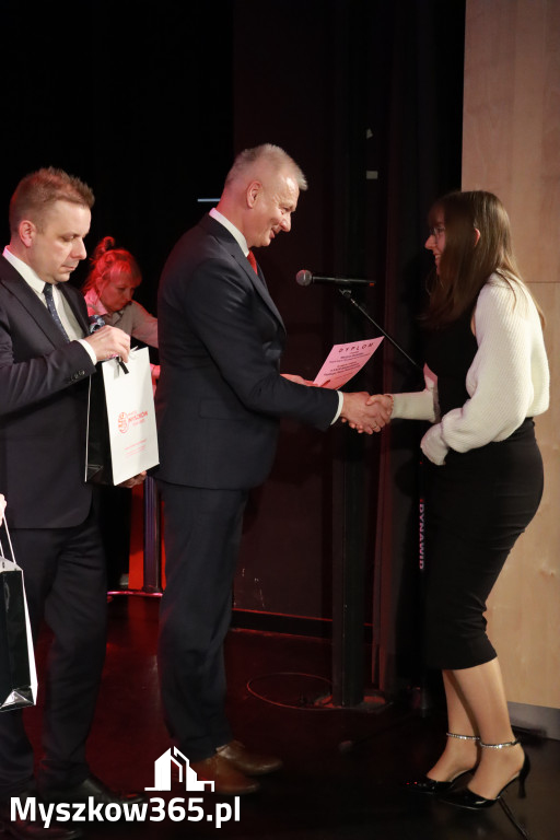 Fotorelacja II: XXVIII Wojewódzki Festiwal Pieśni Patriotycznej w Myszkowie