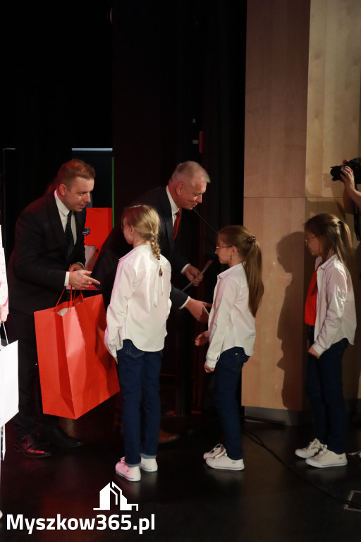 Fotorelacja II: XXVIII Wojewódzki Festiwal Pieśni Patriotycznej w Myszkowie