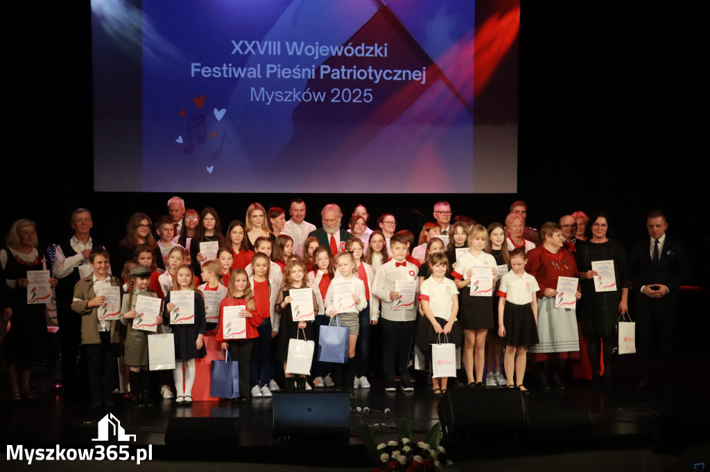 Fotorelacja II: XXVIII Wojewódzki Festiwal Pieśni Patriotycznej w Myszkowie