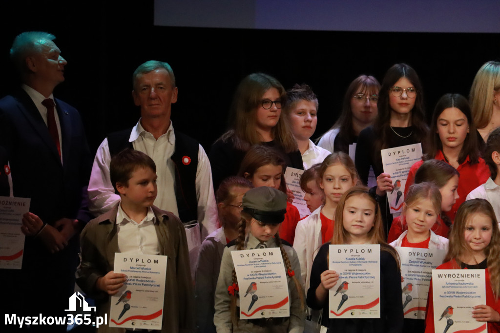 Fotorelacja II: XXVIII Wojewódzki Festiwal Pieśni Patriotycznej w Myszkowie