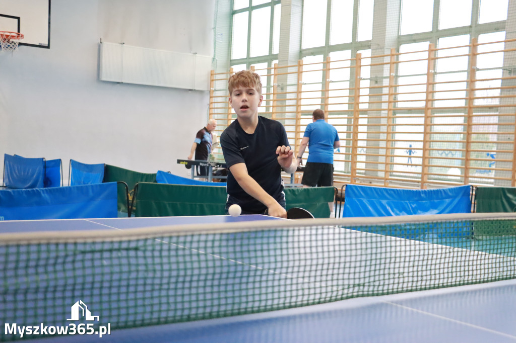 Fotorelacja: 3. runda Grand Prix w tenisie stołowym w MOSiR Myszków