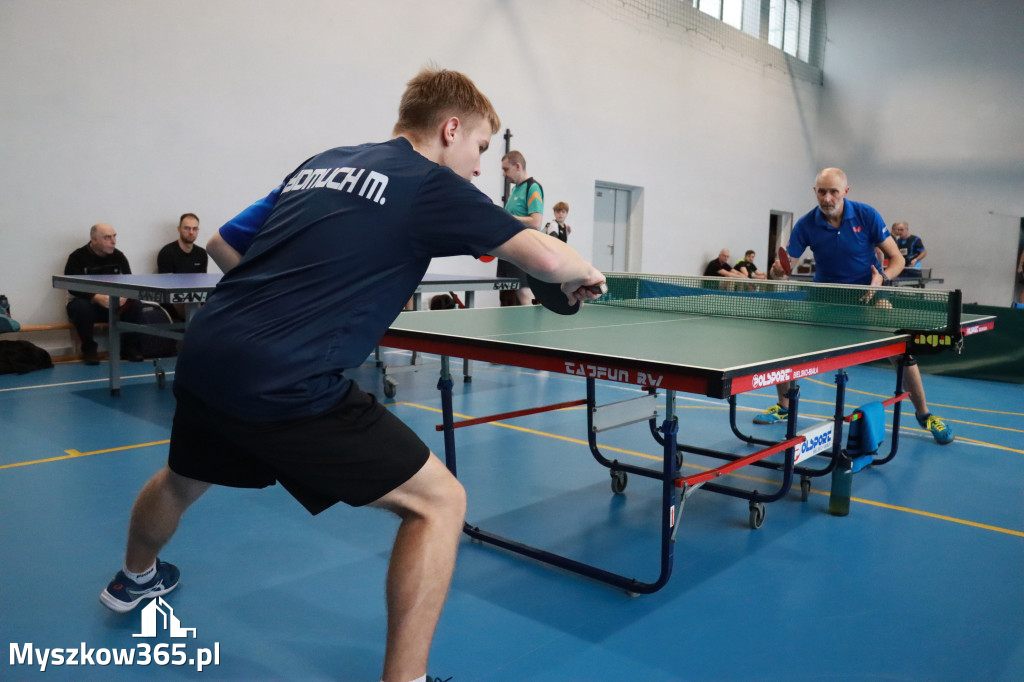 Fotorelacja: 3. runda Grand Prix w tenisie stołowym w MOSiR Myszków