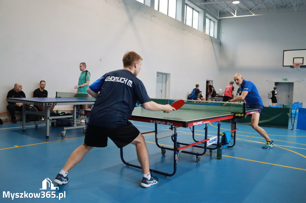 Fotorelacja: 3. runda Grand Prix w tenisie stołowym w MOSiR Myszków