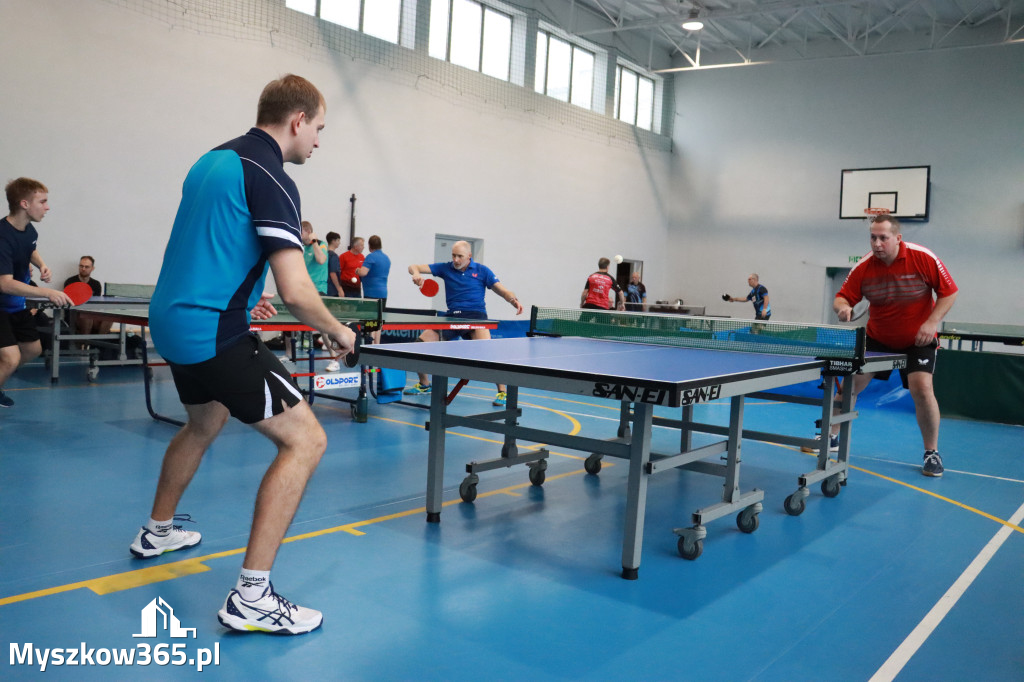 Fotorelacja: 3. runda Grand Prix w tenisie stołowym w MOSiR Myszków