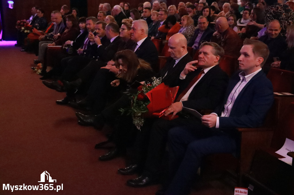 Fotorelacja: 95-lecie Rzemieślniczego Chóru Męskiego POCHODNIA. Częstochowa 2025!