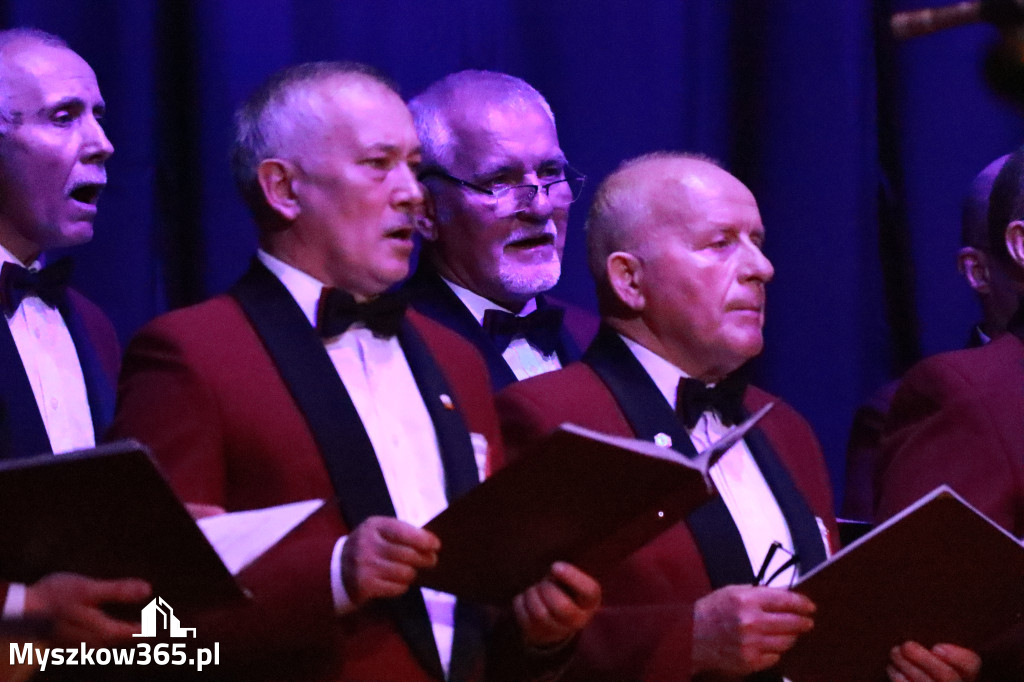 Fotorelacja: 95-lecie Rzemieślniczego Chóru Męskiego POCHODNIA. Częstochowa 2025!