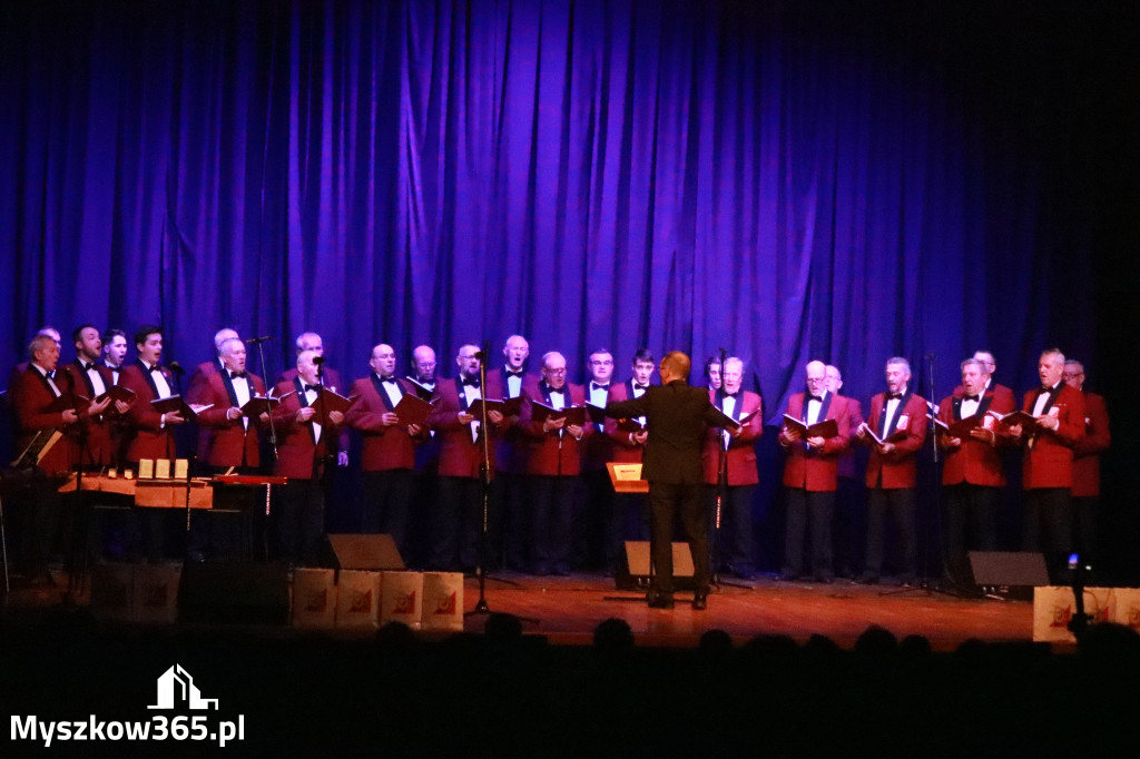 Fotorelacja: 95-lecie Rzemieślniczego Chóru Męskiego POCHODNIA. Częstochowa 2025!